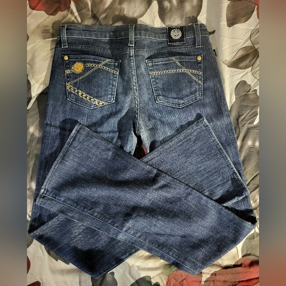 Rock &:Republic Dark Blue Jeans w/chain Details On Pockets- Size 30 Waist - Picture 1 of 13